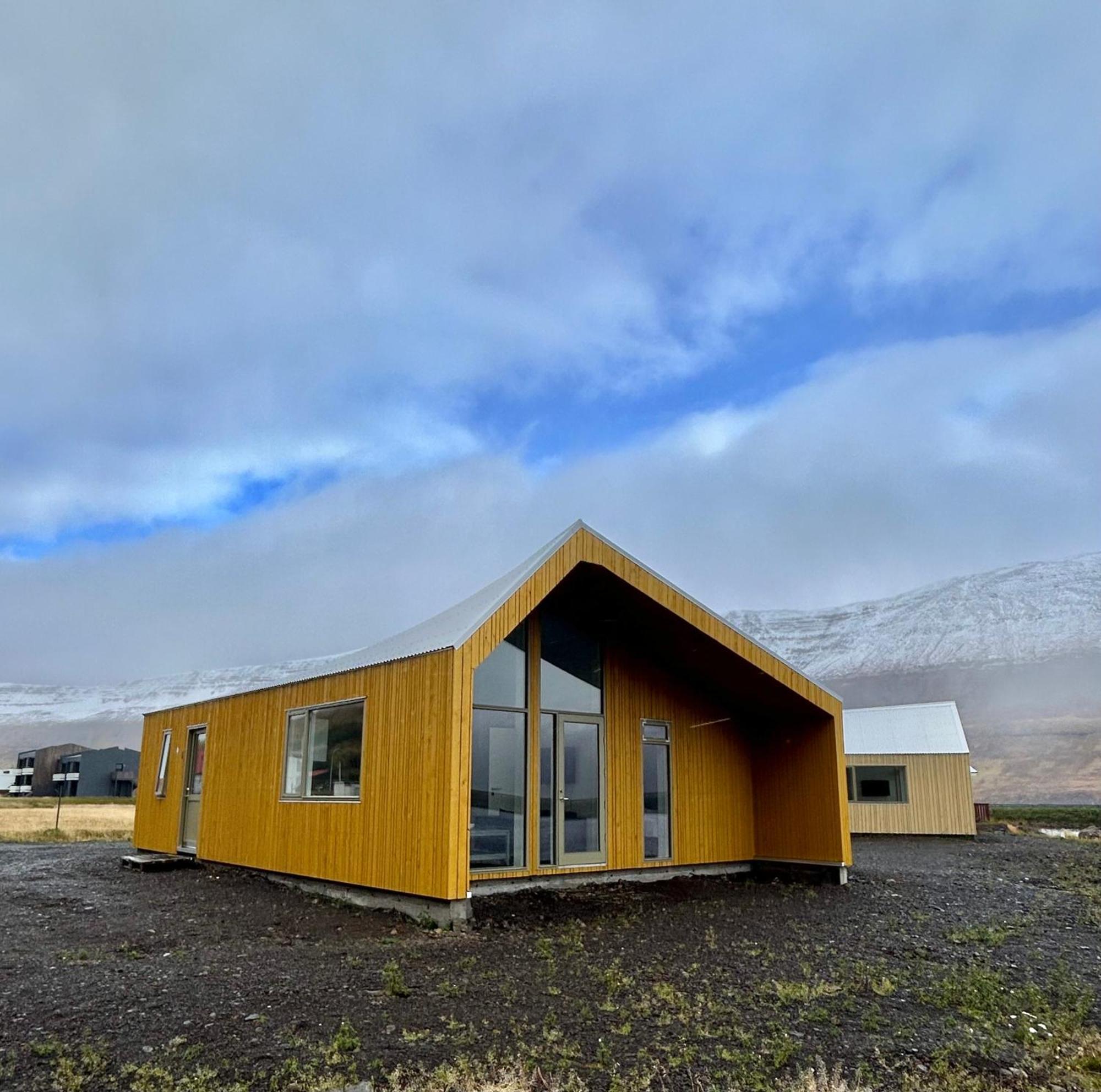 Fisk Club Cottages - Captain'S House Sudureyri Exterior foto